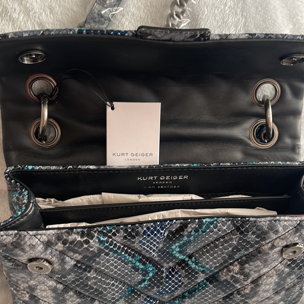 Kurt Geiger Snake Print Leather Kensington X Bag - Picture 8 of 9
